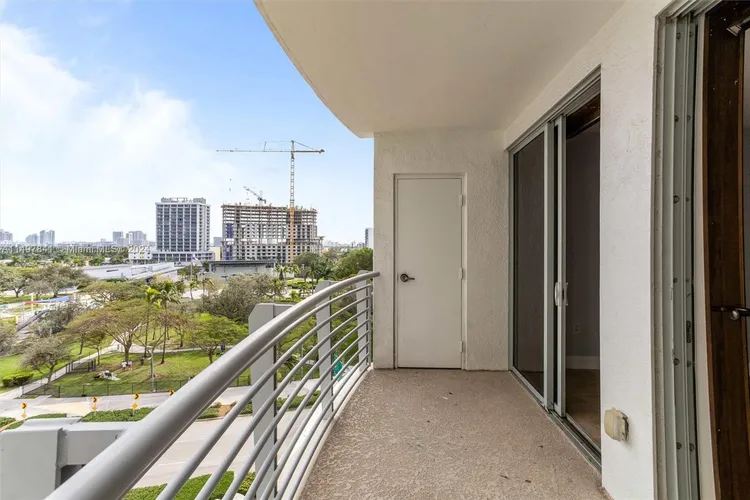 Radius #723 image #8