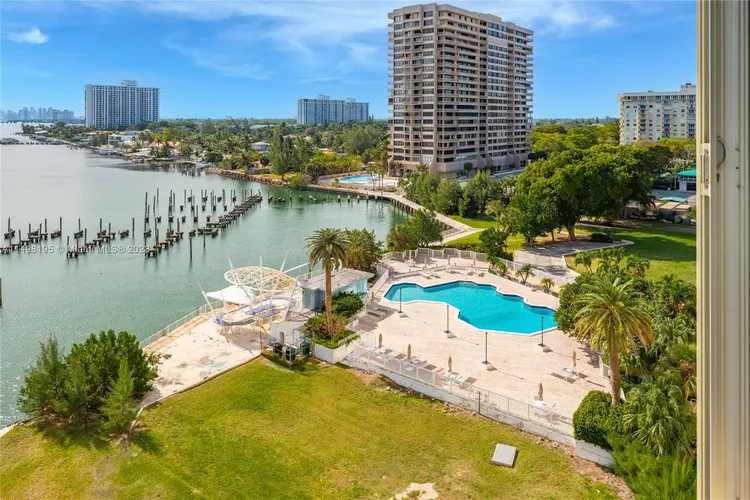 The Jockey Club I #905 image #10