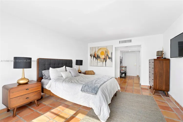 The Jockey Club I #905 image #16