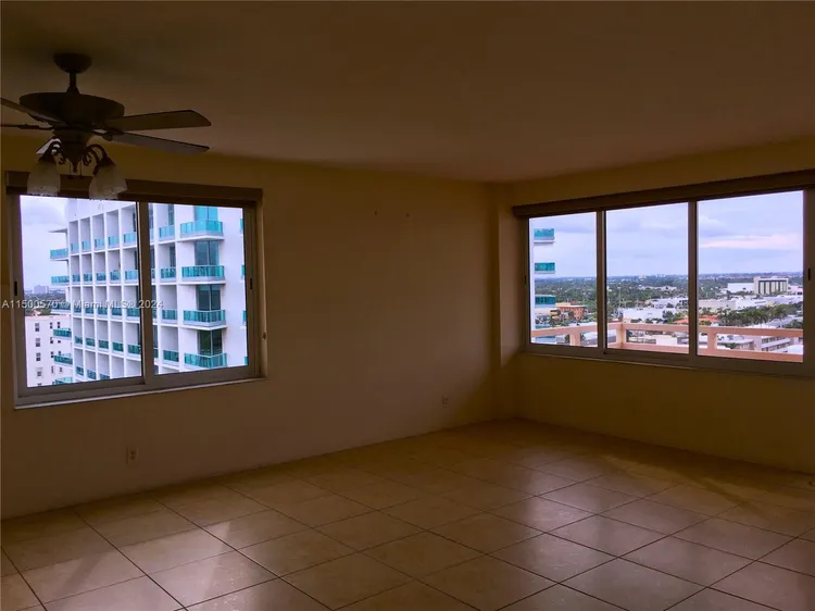 Coral Ridge Towers #1516 image #16