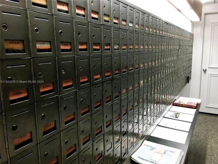 Coral Ridge Towers #1516 image #28