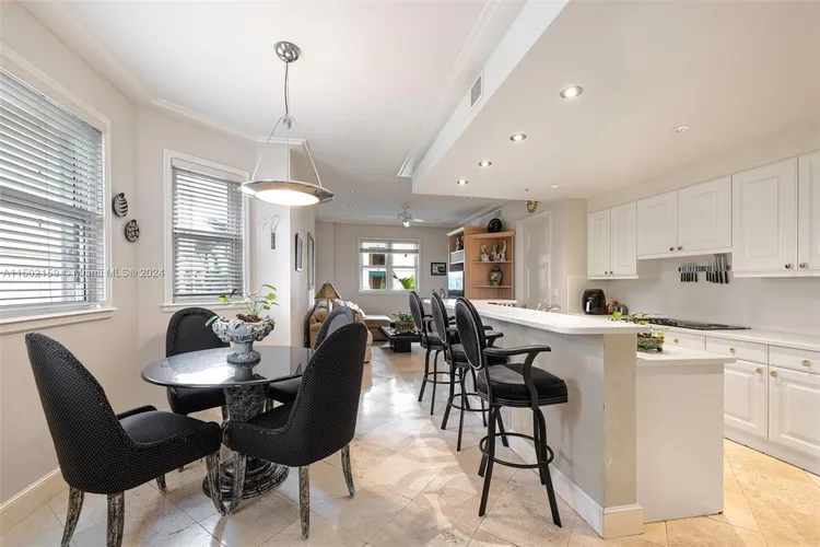 Padua Condo Deering Bay #237 image #12