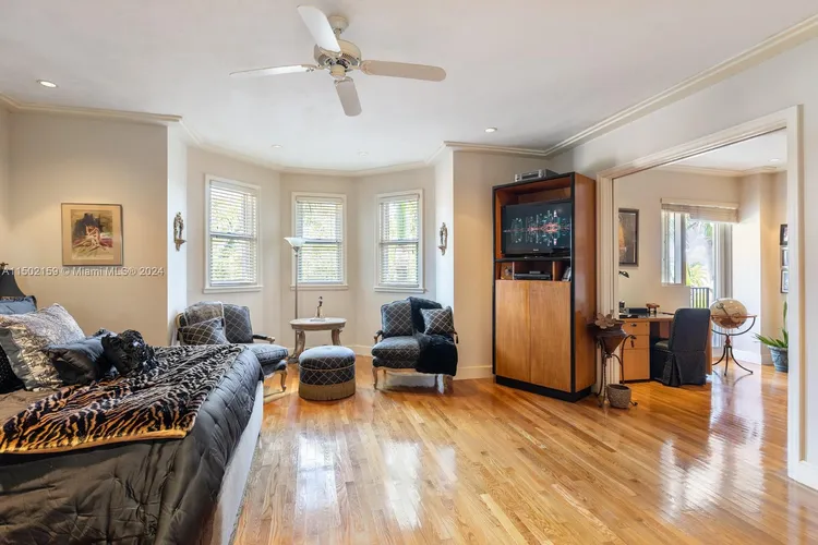 Padua Condo Deering Bay #237 image #22