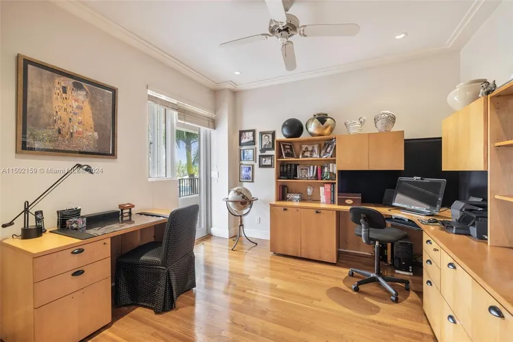 Padua Condo Deering Bay #237 image #23