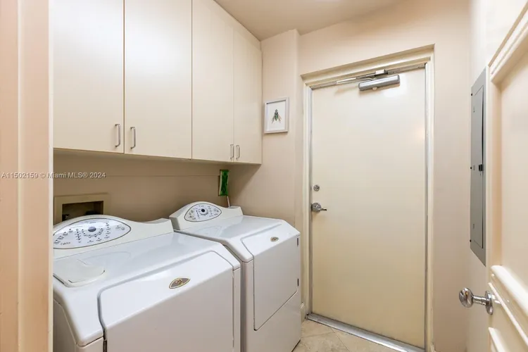 Padua Condo Deering Bay #237 image #32