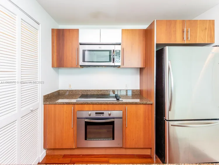 Met1 #T-2114 image #26