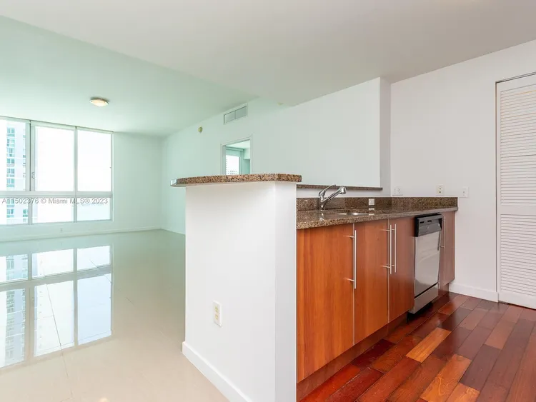 Met1 #T-2114 image #29