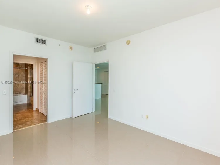 Met1 #T-2114 image #33