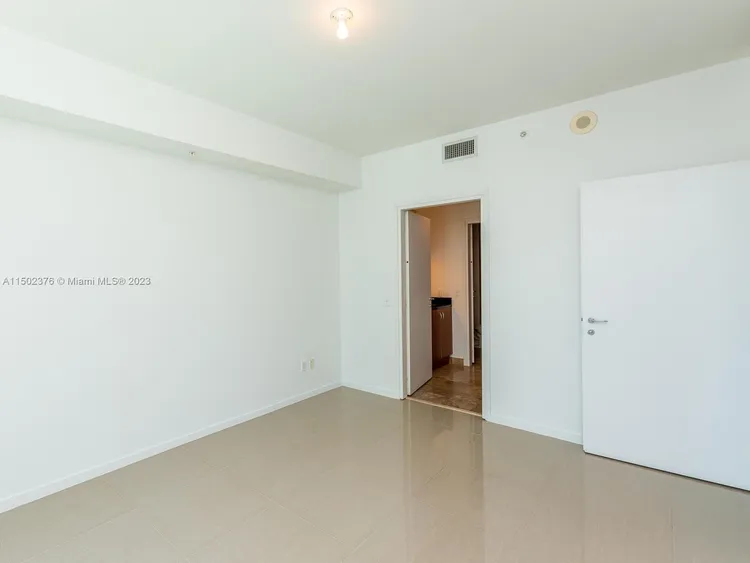 Met1 #T-2114 image #34