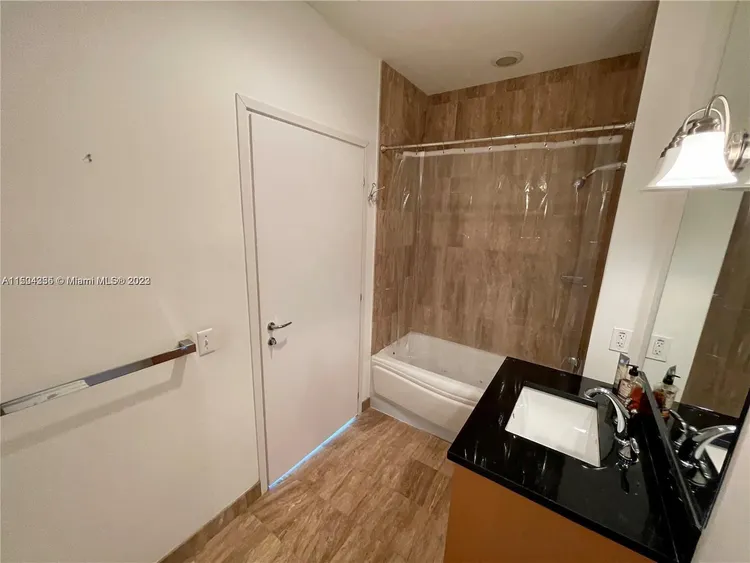 Met1 #T-1707 image #16