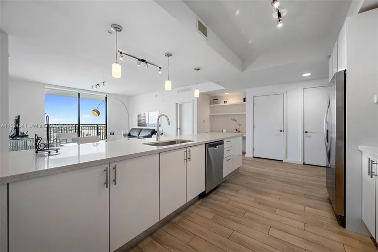 Nine at Mary Brickell Village #3305 image #8