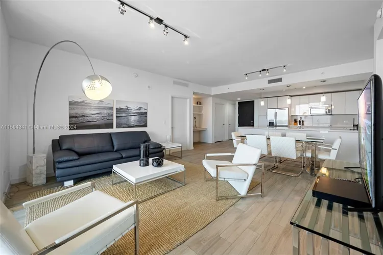 Nine at Mary Brickell Village #3305 image #9