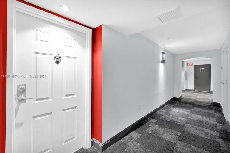 The Mark #3103 image #26