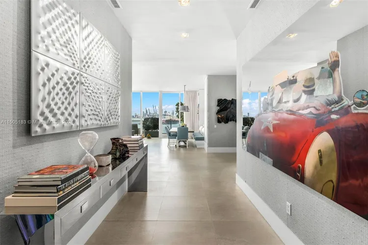 Apogee #1104 image #13