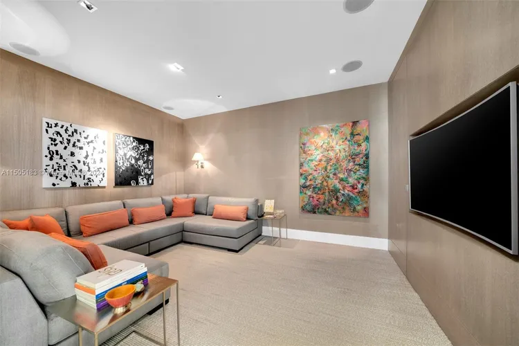 Apogee #1104 image #17