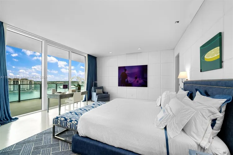 Apogee #1104 image #19