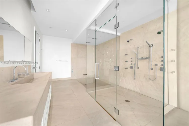 Apogee #1104 image #20