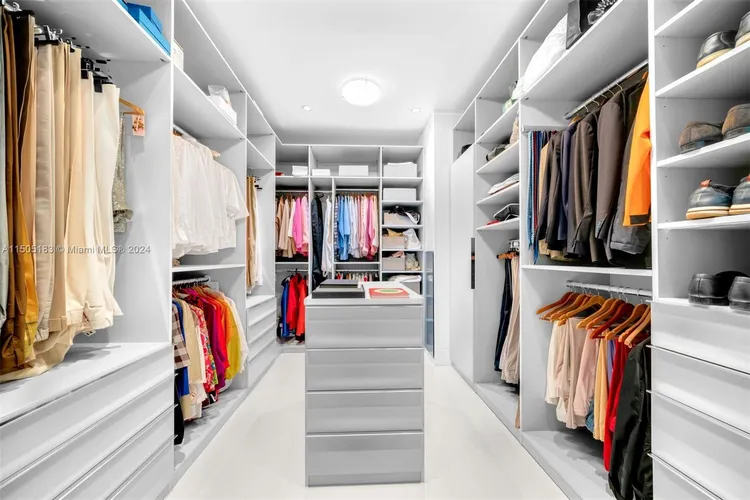 Apogee #1104 image #21