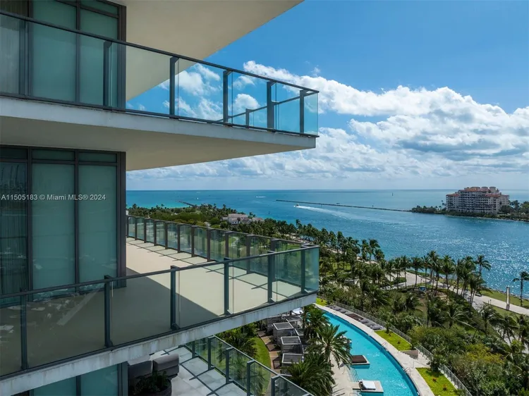 Apogee #1104 image #33