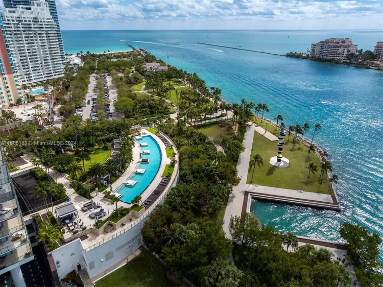 Apogee #1104 image #34