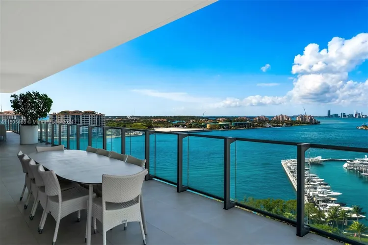 Apogee #1104 image #6