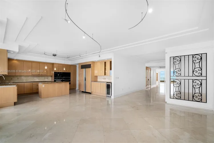 Ocean Club - Ocean Tower Two #905 image #11