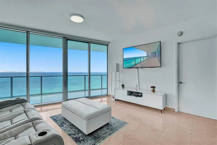 Jade Beach #3007 image #6