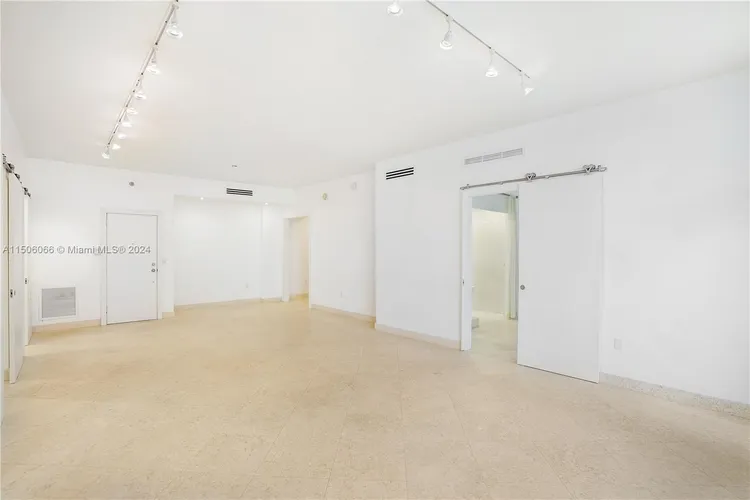 The Plaza of Bal Harbour #PH20 image #10