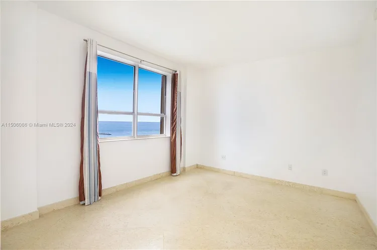 The Plaza of Bal Harbour #PH20 image #15