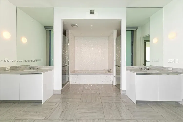 Jade Signature #4605 image #18