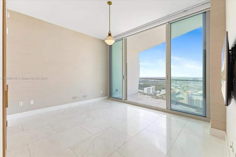 Jade Signature #4605 image #25