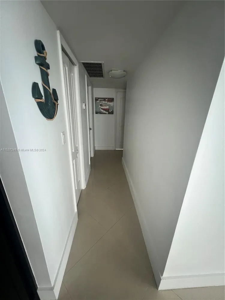 Burleigh House #1726 image #11