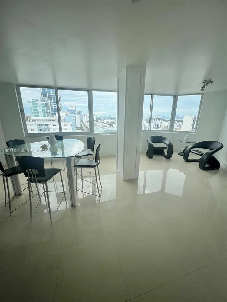 Burleigh House #1726 image #13