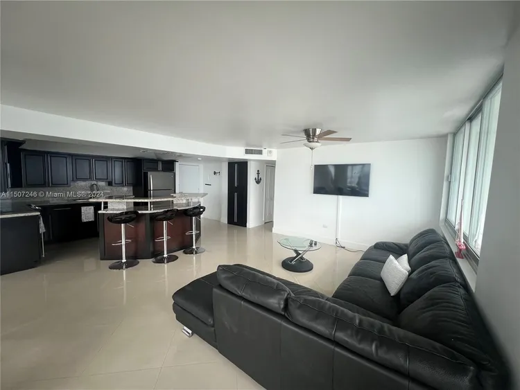 Burleigh House #1726 image #17