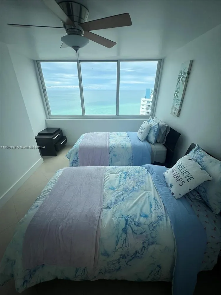 Burleigh House #1726 image #9