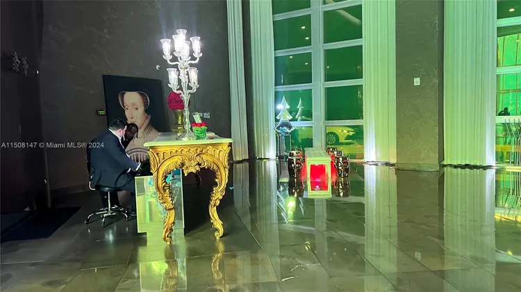 Icon Brickell II #4308 image #11