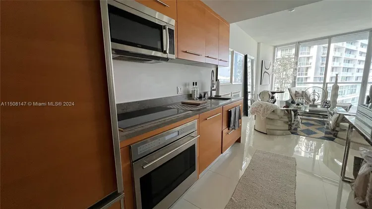 Icon Brickell II #4308 image #14