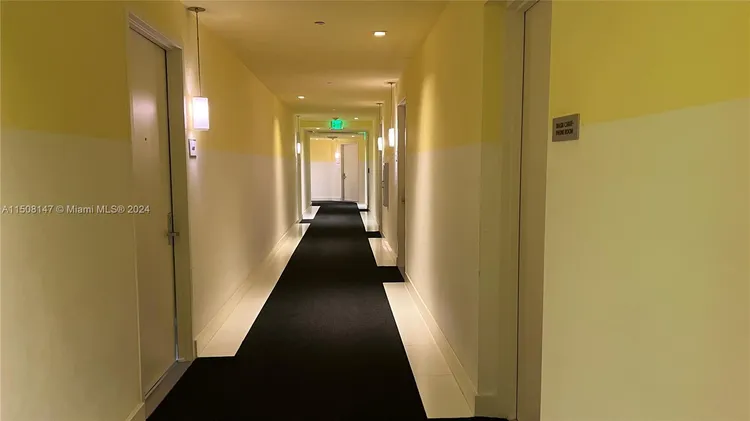 Icon Brickell II #4308 image #7