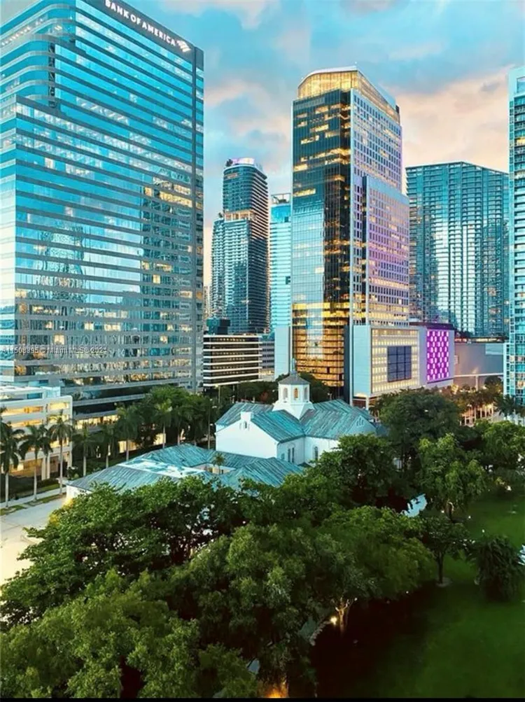 Icon Brickell II #1407 image #18
