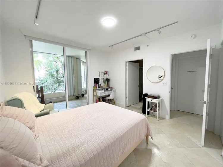 Ocean Club - Lake Villa One #202 image #15