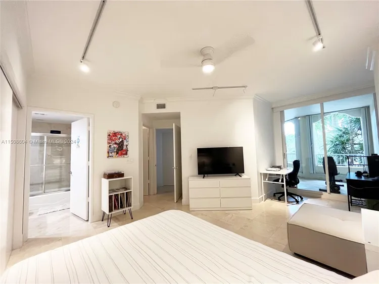 Ocean Club - Lake Villa One #202 image #19