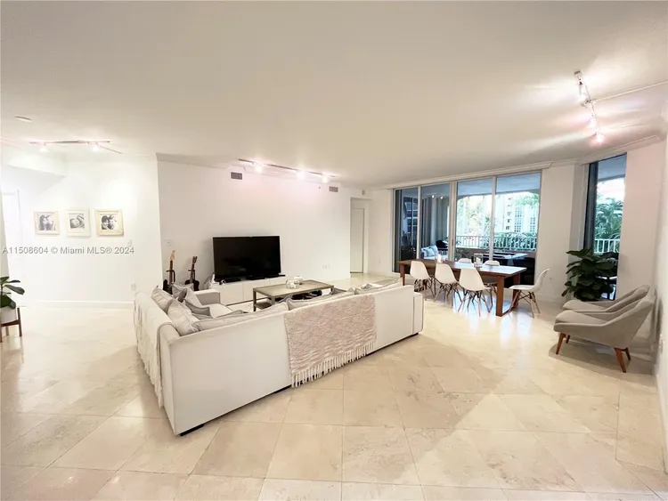 Ocean Club - Lake Villa One #202 image #23