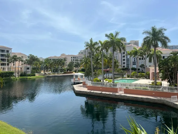 Ocean Club - Lake Villa One #202 image #6