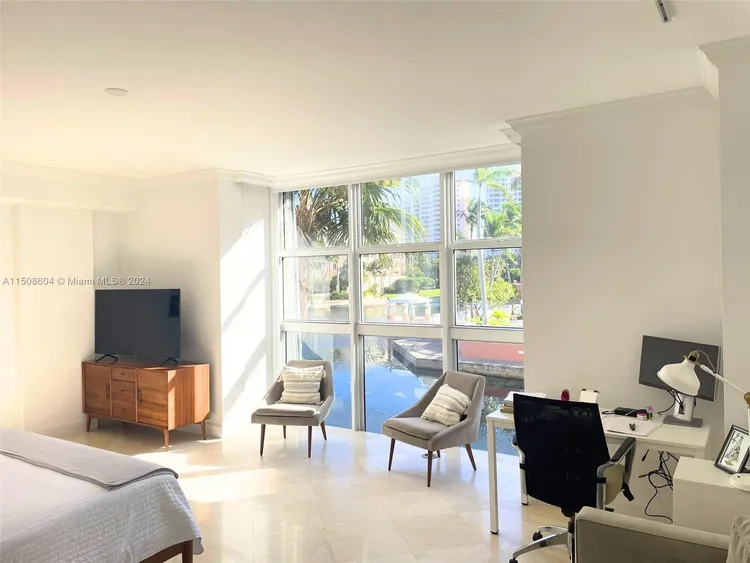 Ocean Club - Lake Villa One #202 image #7