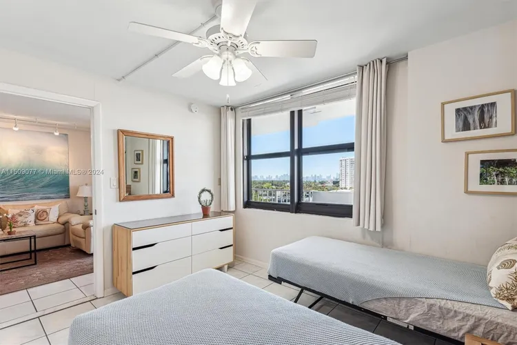 Vendome Place #801 image #12