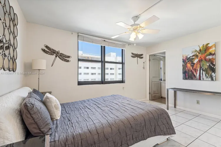 Vendome Place #801 image #8