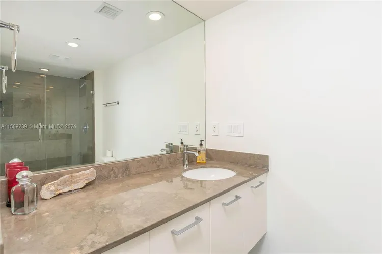 ICON South Beach #2105 image #16