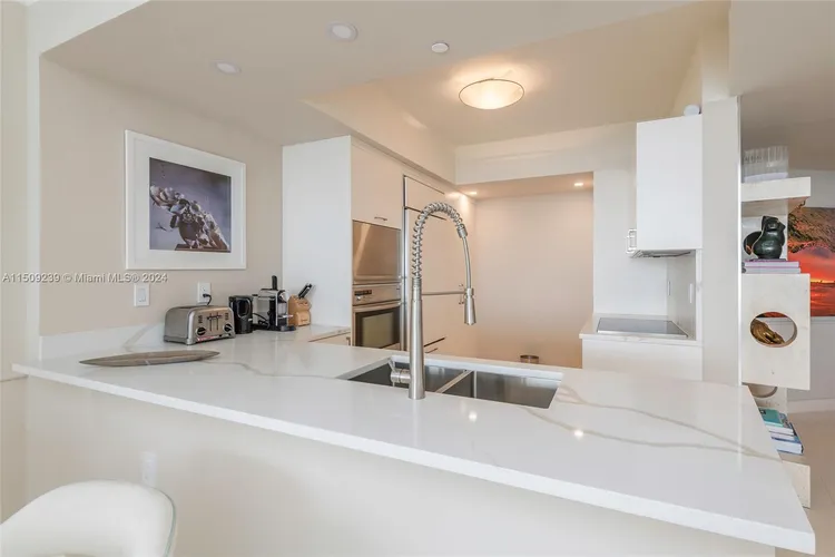 ICON South Beach #2105 image #8