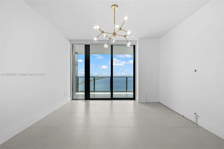 One Paraiso #3401 image #14