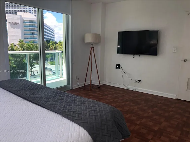 The Tides On Hollywood Beach #4O image #12